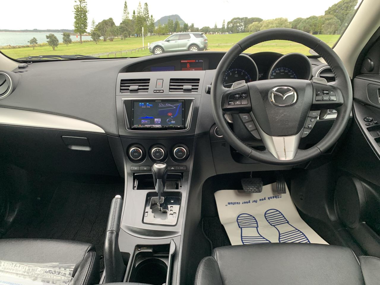 2013 Mazda AXELA