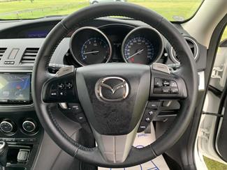 2013 Mazda AXELA - Thumbnail