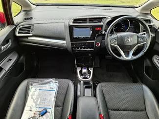 2016 Honda FIT - Thumbnail