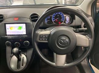 2013 Mazda DEMIO - Thumbnail