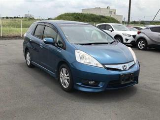 2012 Honda FIT - Thumbnail