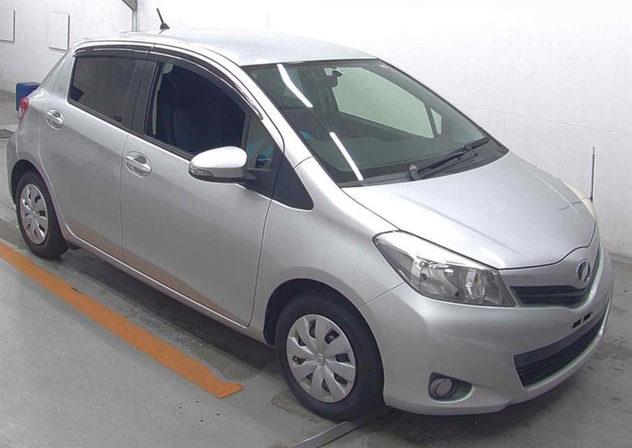 2013 Toyota Vitz