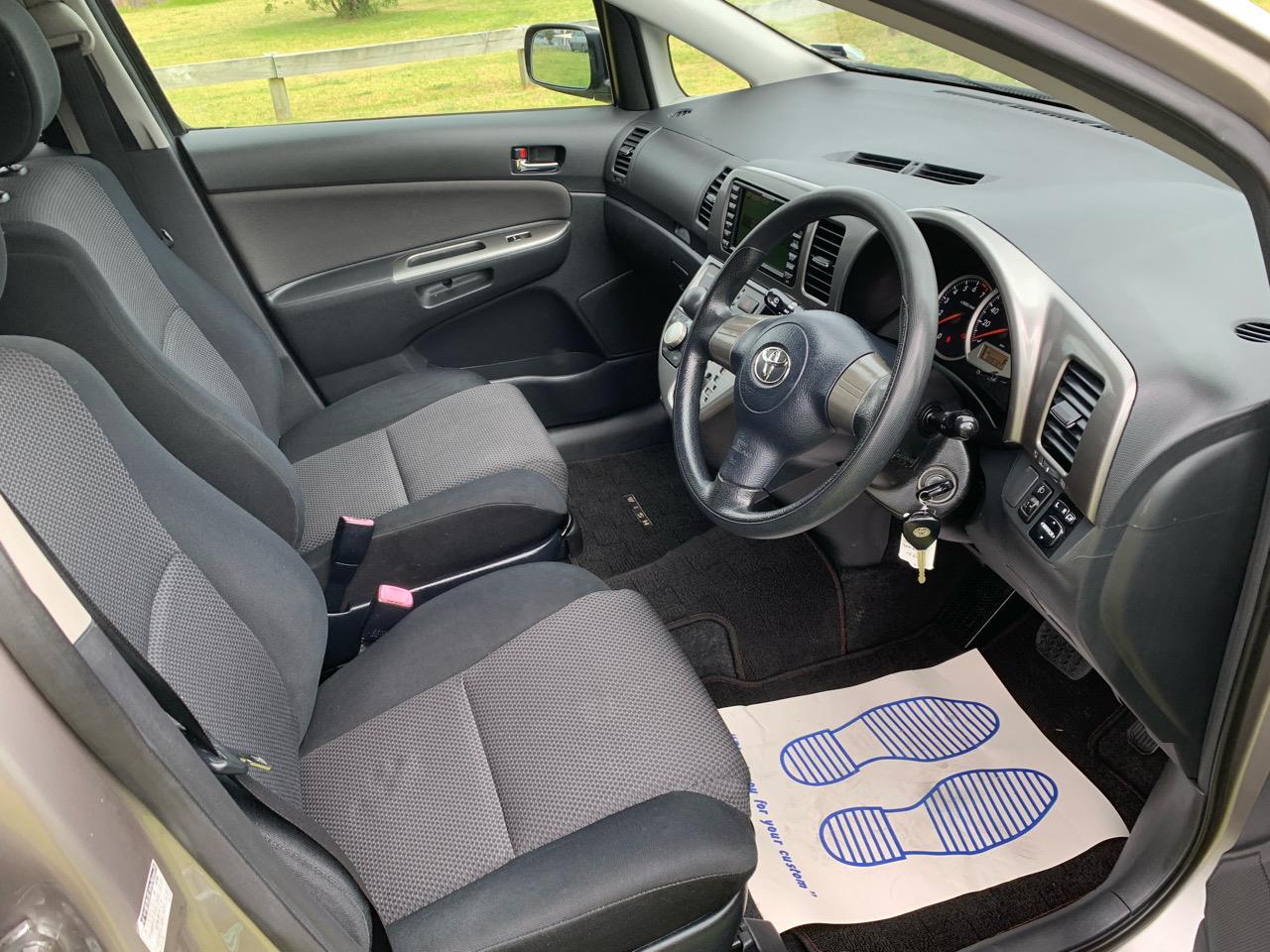 2006 Toyota WISH