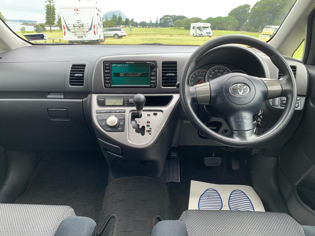 2006 Toyota WISH