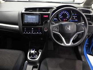 2014 Honda FIT - Thumbnail