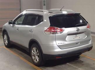 2015 Nissan X-TRAIL - Thumbnail