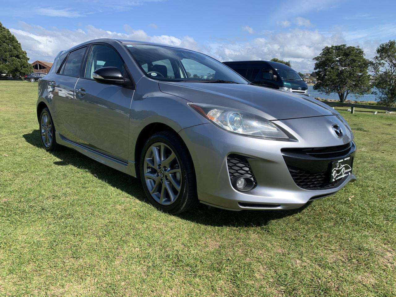 2013 Mazda AXELA