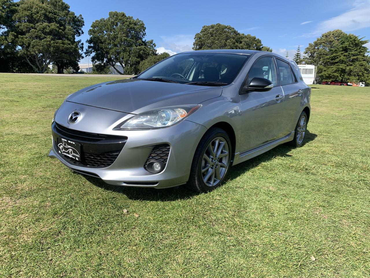 2013 Mazda AXELA