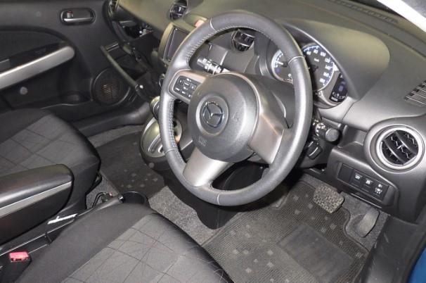 2012 Mazda DEMIO