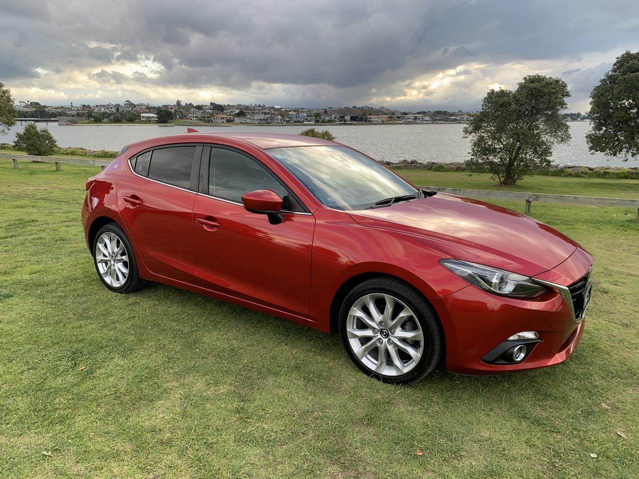 2016 Mazda AXELA