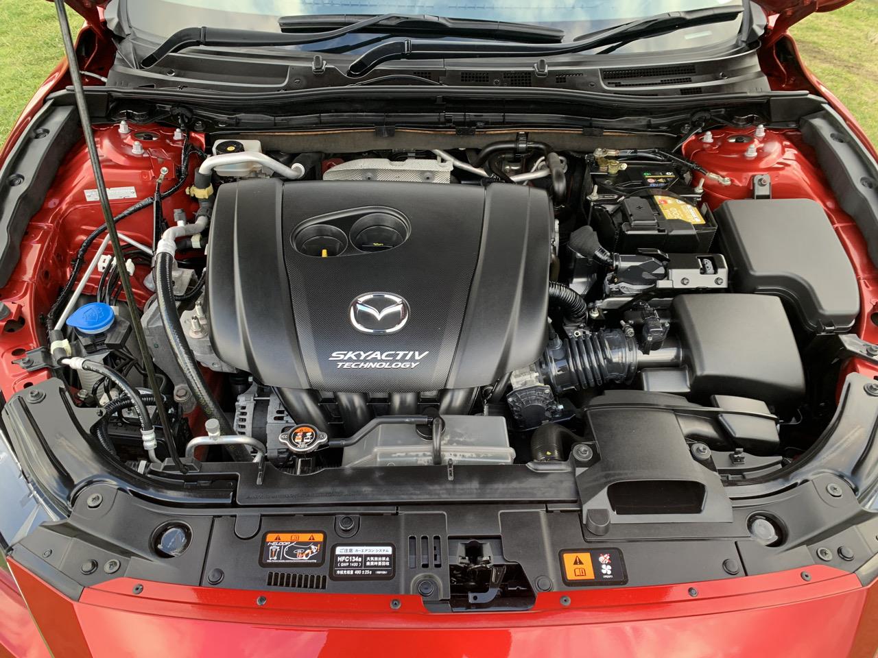 2016 Mazda AXELA