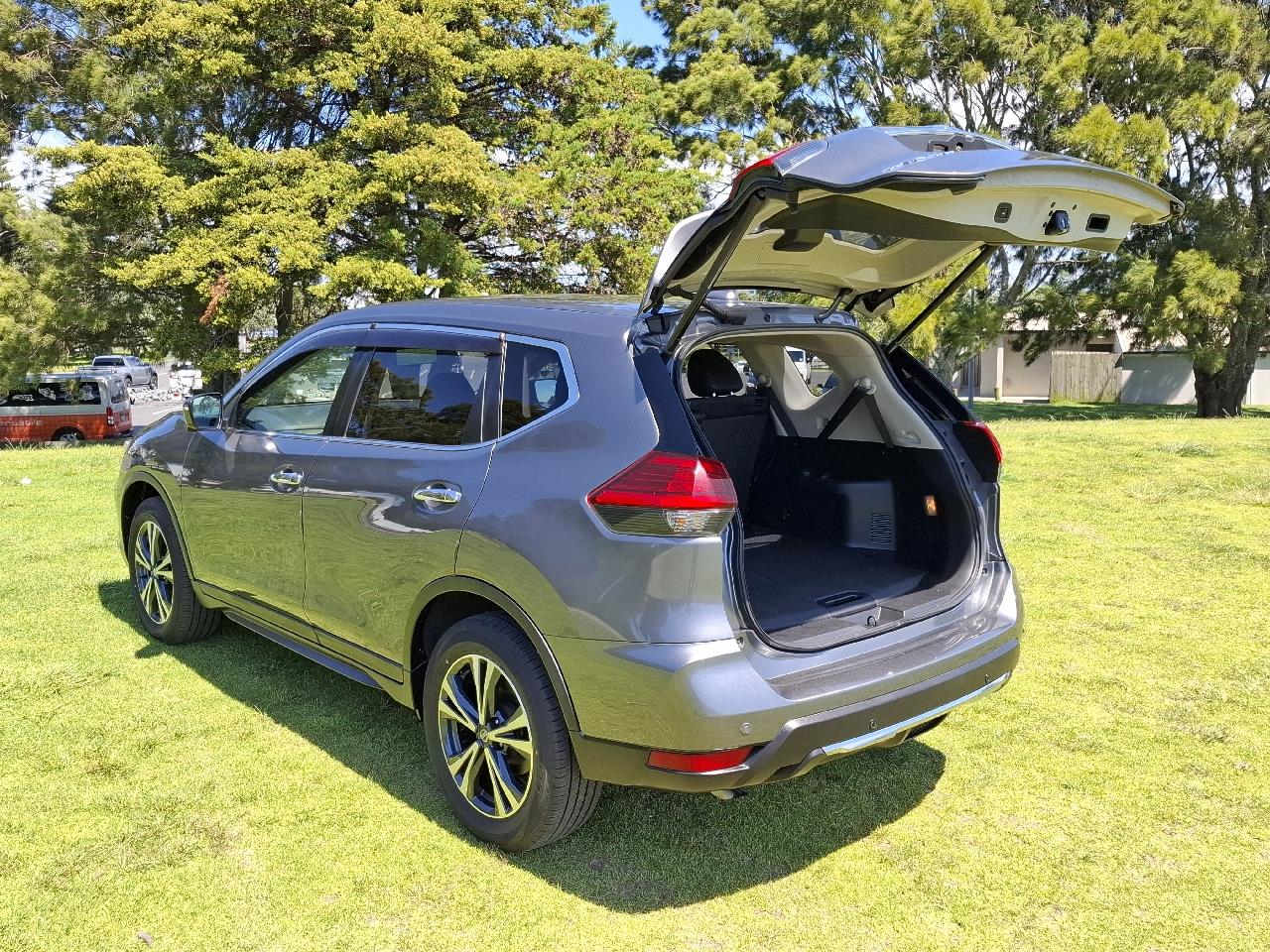 2017 Nissan X-TRAIL