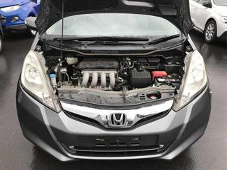 2013 Honda FIT - Thumbnail