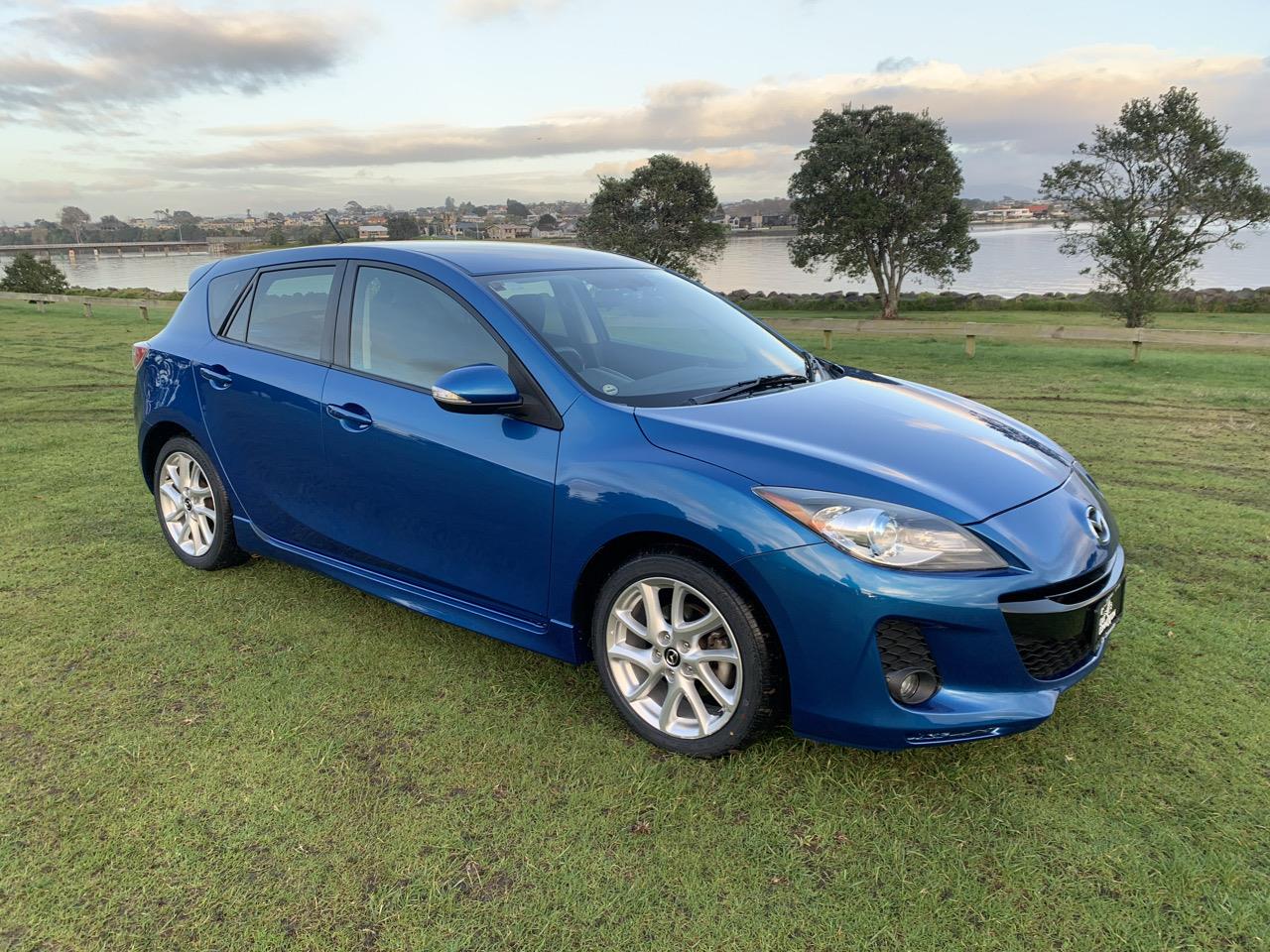 2012 Mazda AXELA