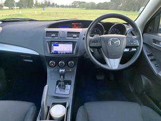 2012 Mazda AXELA - Thumbnail