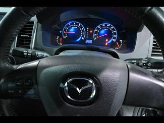 2016 Mazda MPV - Thumbnail