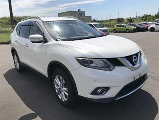 2015 Nissan X-TRAIL - Thumbnail