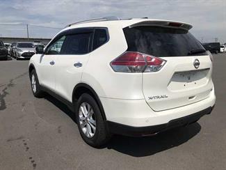 2015 Nissan X-TRAIL - Thumbnail