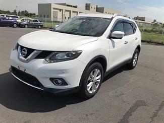 2015 Nissan X-TRAIL - Thumbnail