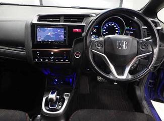 2013 Honda FIT - Thumbnail