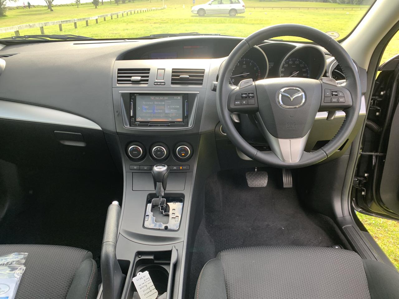 2013 Mazda AXELA