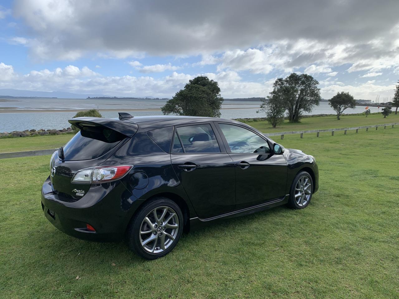 2013 Mazda AXELA