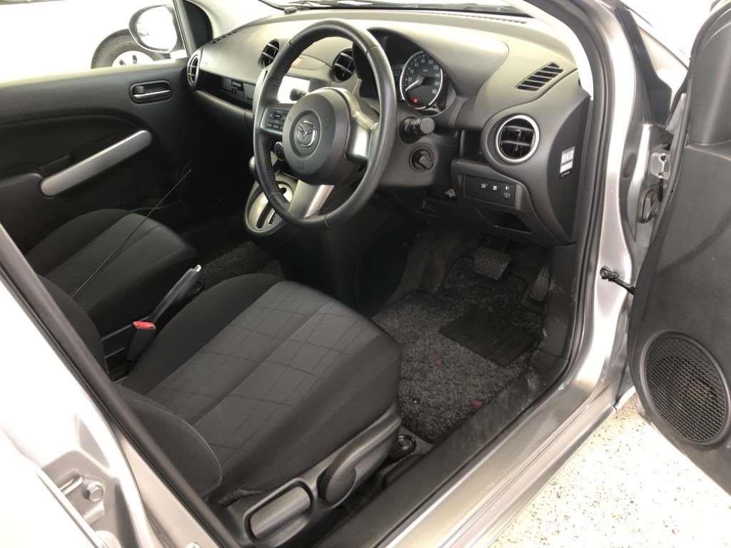 2012 Mazda DEMIO